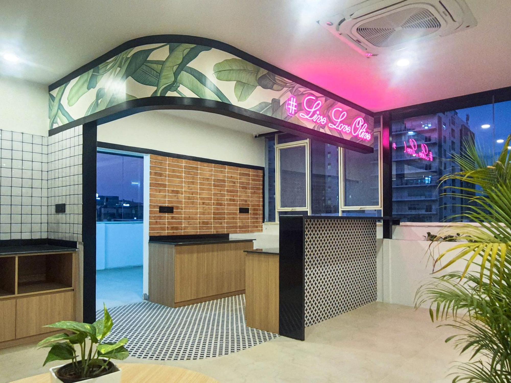 Olive Hotel Mahadevapura By Embassy Group Bangalore Exterior foto
